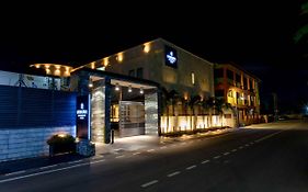 D'avenue Boutique Accra Haatso 5*